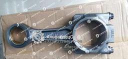 Шатун в сборе к трактору Buhler Versatile 2335, 2375 Cummins QSM11